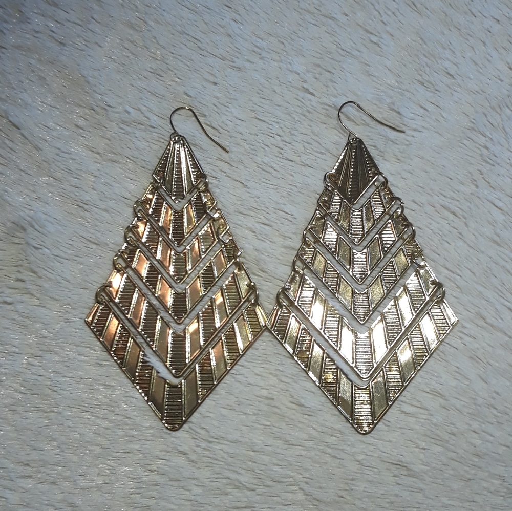 DONATED -
Gold Tribal Chevron Earrings - Picture 2 of 3